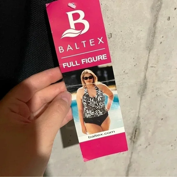 Baltex Full Figure One Piece Swim Suit NWT Size 22W Black Thick Straps Padded - Picture 4 of 11